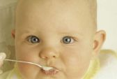 alimentatia copilului sugar, bebelus, nutritia bebelusului, alimentatie bebe,alimentatie 1 luna, 3 luni, 5 luni, 7 luni, bebelusi