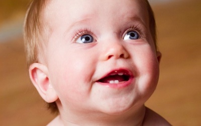 Aparitia dintisorilor la bebelusi