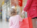 De ce să-i cumperi copilului tău haine dintr-un centru outlet
