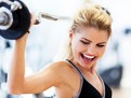 5 beneficii imense pe care ti le aduce mersul la sala