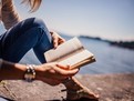 librarie Cele mai bune carti de citit in vacanta de vara, carti bune, carti de vacanta, cele mai bune carti din lume, cele mai bune romane, ce romane ar trebui sa citesti, romane de dragoste, romane pentru femei, romane pentru vacanta, ce sa mai citim, carti bune,
