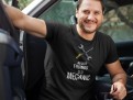 cum-pot-face-un-tricou-personalizat-de-ce-sa-alegi-originalitatea