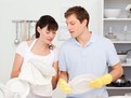 Cum sa iti faci sotul sa te ajute in casa,Cum sa iti faci sotul sa te ajute in casa, sfaturi pentru sotii, cum sa te ajute la treburi, cum sa ai un sot gospodar