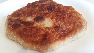 Placinte moldovenesti la tigaie, Placinte basarabene la tigaie, Placinte moldovenesti cu cartofi la tigaie, Placinte basarabene cu cartofi pe tigaie, retete de post, retete vegane, retete vegan, retete vegetariene, retete ieftine, retete moldovenesti, retete vechi, retete traditionale, retete de placinte, reteta de placinta cu cartofi, retete placinte de post, retete pentru post