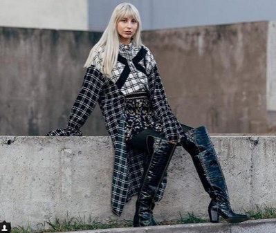 moda 2019 Cizme peste genunchi +fustă plisată + cămașă + sacou