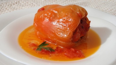 reteta de ardei umpluti, cum se fac ardeii umpluti, cum se fac ardeii umpluti la cuptor, reteta de ardei umpluti cu carne, reteta de ardei umpluti cu carne tocata, retete romanesti, bucatarie romaneasca