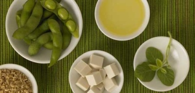 ce este soia, ce contine soia, de ce este sanatoasa soia, branza de soia tofu, lapte de soia, boabe de soia, proteine vegetale, alimentatie sanatoasa, la ce este buna soia,cat de sanatoasa este soia, Beneficiile consumului de soia, soia si sanatatea, de ce este buna pentru sanatate, la ce ajuta soia