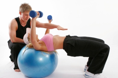 Cum iti alegi antrenorul de fitness, fitness, programe de fitness, exercitii fizice personalizate, articole despre fitness
