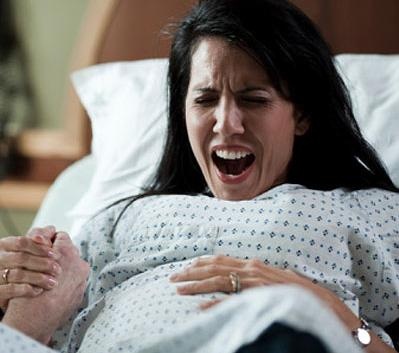 nastere, contractii, travaliu, ruperea apei, lichid amniotic, placenta, cat dureaza nasterea, etapele nasterii, cum se naste un bebelus