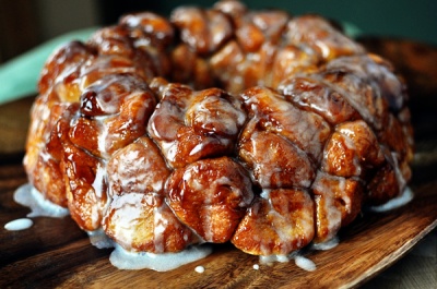 painea maimutei,painea maimutei, painea maimutelor, monkey bread, monkeys bread, African coffee cake, Golden Crown, Pinch-me Cake, Bubbleloaf reteta de painea maimutei, reteta de painea maimutelor, reteta de monkey bread, reteta de monkeys bread, reteta de African coffee cake, reteta de Golden Crown, reteta de Pinch-me Cake, reteta de Bubbleloaf