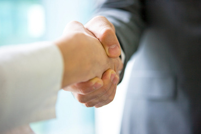 Puterile unui bun negociator,cariera, sfaturi, negoiere, skills, serviciu, femei la job, femeia si jocbul, femeile si negocierea, talent de negociator
