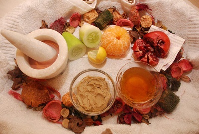 Deseori, o alimentatie sanatoasa poate fi solutia problemelor noastre. Astfel, unele probleme de sanatate se pot preintampina si se pot trata mai bine si mai eficient cu ajutorul dietei potrivite! Vezi mai jos ce alimente te pot ajuta cand suferi de o afectiune