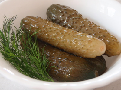 reteta de castraveti murati de vara, retete muraturi de vara, retete de castraveti in saramura