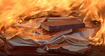 limba romana, literatura romana, scoala, inutilitatea gramaticii, exprimare corecta, scoala, educatie, cultura, incultura, prostie, cretini, agramati, poezii, bacalaureat, acces direct, un show pacatos, silicoane, prostie