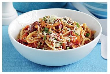 Spaghetti cu linte si masline, retete usoare de paste, retete mediteraneene, retete vegan, retete vegetariene, retete de post
