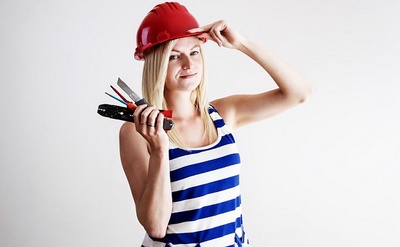 Trei motive pentru care trebuie sa devii electrician, curs electrician, cat castiga un electrician, venituri electrician, ce salariu are un electrician