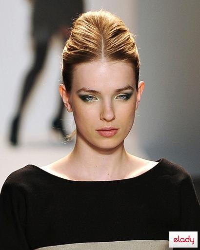 coafuri 2010 tusori la moda in 2010 frizuri 2010 ce coafuri se poarta in 2010 modele coafuri frizuri